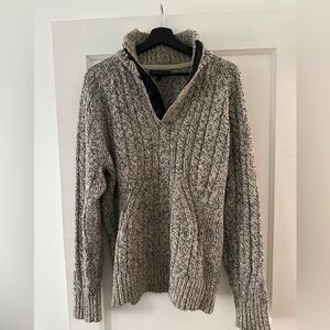 Banana Republic Italian Yarn Fishermans Sweater 4 button Size Large